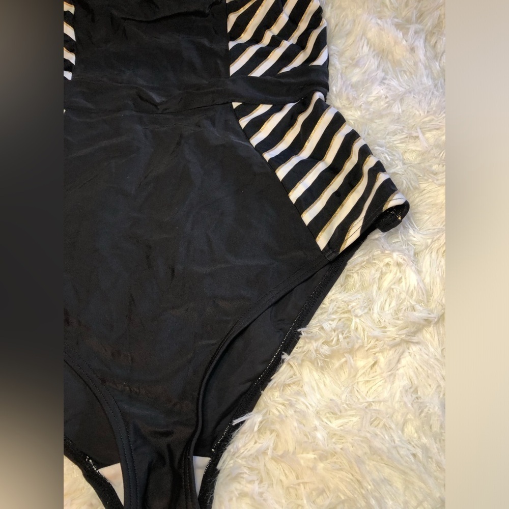 Black and White Striped Swimsuit - Picture 8 of 16